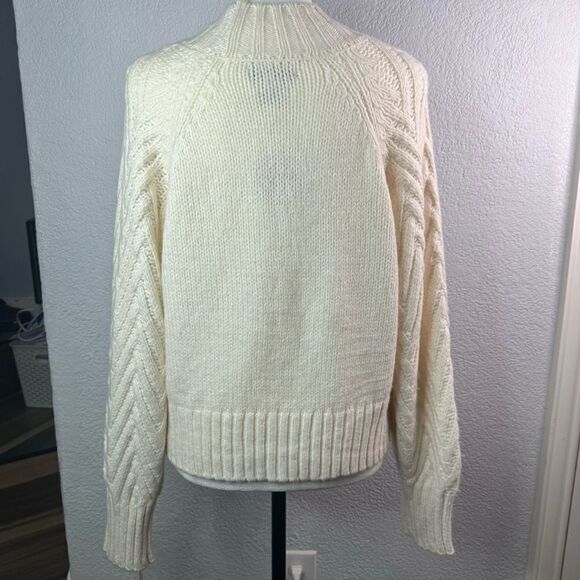 New! Sincerely Jules Off White Pull-On High Neck Soft Women’s Sweater Sz M - Picture 3 of 11
